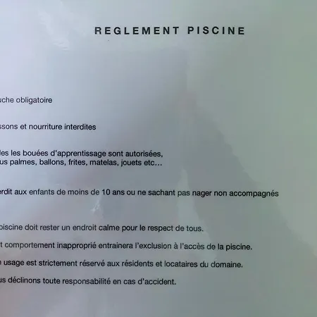 Dans Maison En Rez-de-chaussee Avec Piscine * Joyeuse