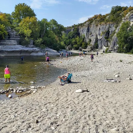 Dans Maison En Rez-de-chaussee Avec Piscine